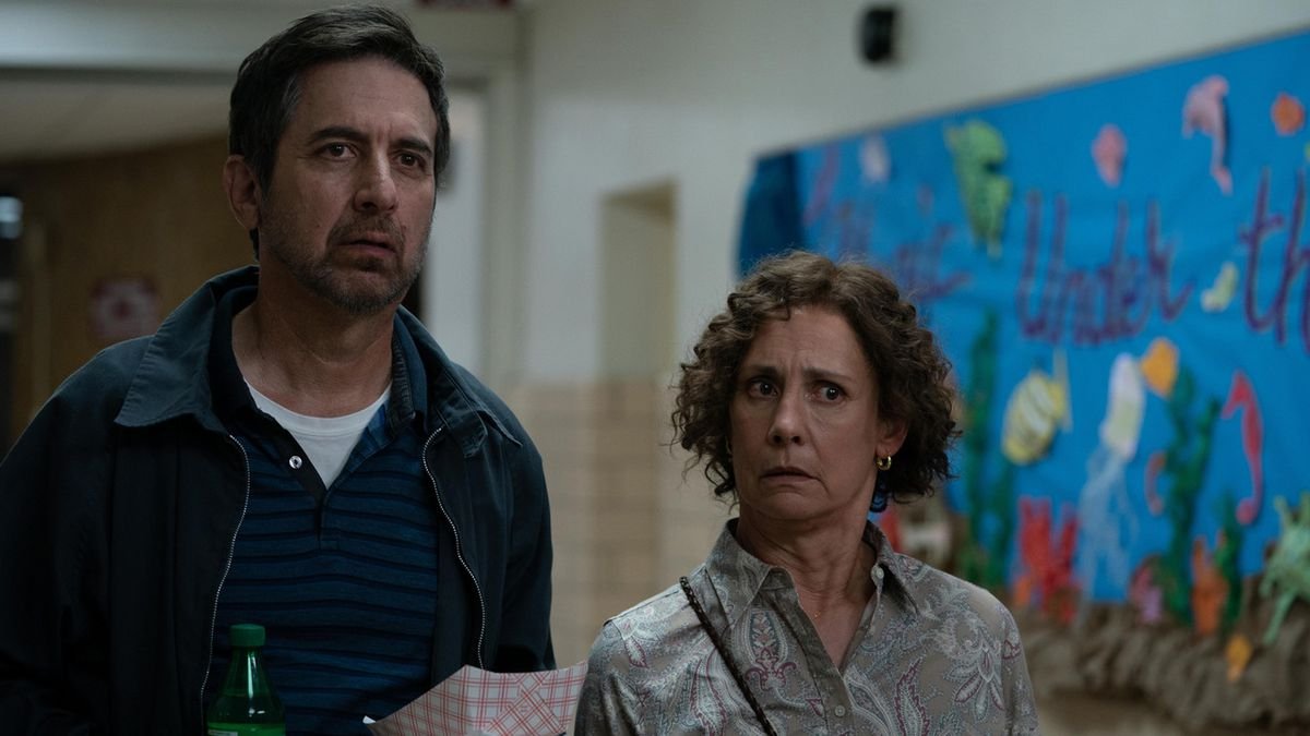 (L-R) Ray Romano and Laurie Metcalf in Somewhere in Queens.