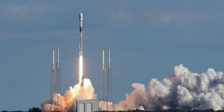 It’s official: Europe turns to the Falcon 9 to launch its navigation satellites