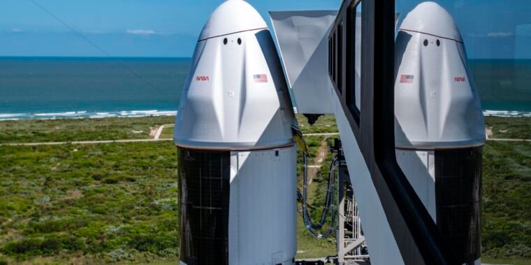 SpaceX’s workhorse launch pad now has the accoutrements for astronauts